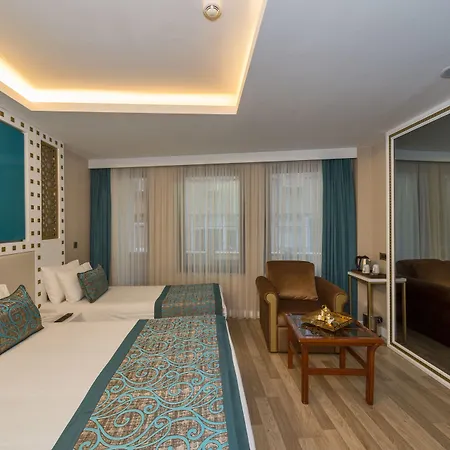 Hotel Great Fortune & 4*