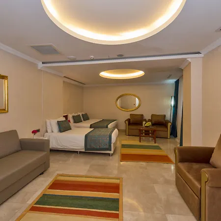 Hotel Great Fortune &