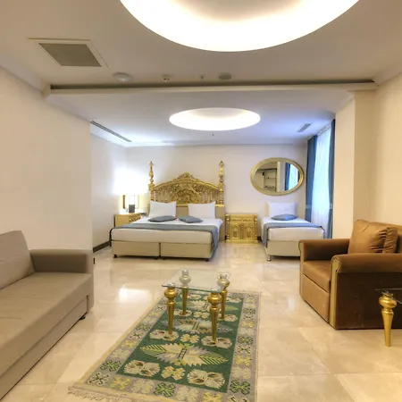 Great Fortune & מלון