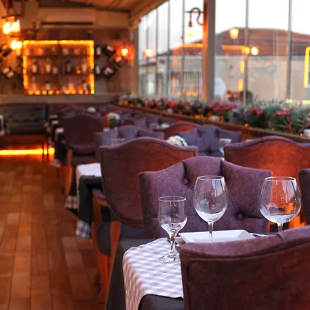 מלון Great Fortune &