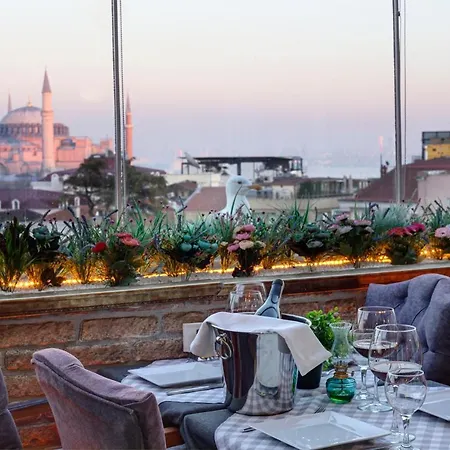 Great Fortune & מלון 4*