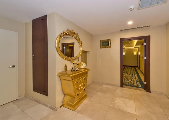 Отель Great Fortune & 4*